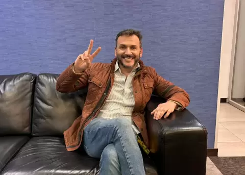 Christian Norris, actor, presentador y viajero por el mundo.