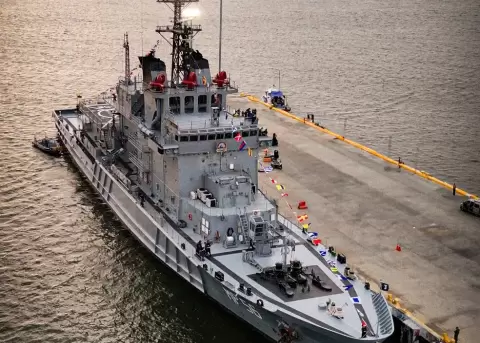 Ecuador incorpora el BAE Jambel�, su primer buque multiprop�sito para el control mar�timo