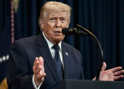 Tribunal de EE. UU. frena arancel global del 10% impulsado por Donald Trump