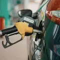 Combustibles bajarán de precio desde este 12 de agosto