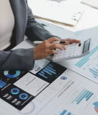 Emociones, miedo y ego influyen directamente en las decisiones financieras diarias.
