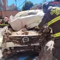 Dos heridos deja el choque de un auto contra una cl�nica dental en Quito