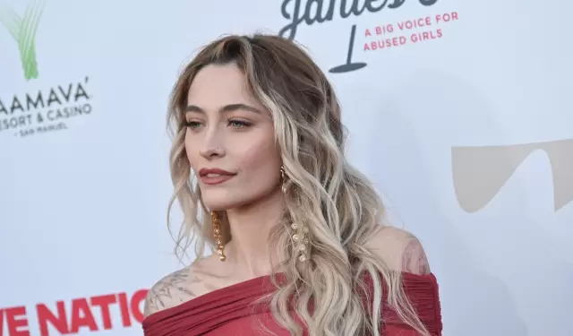 Paris Jackson gana disputa millonaria por patrimonio de Michael Jackson familiar.