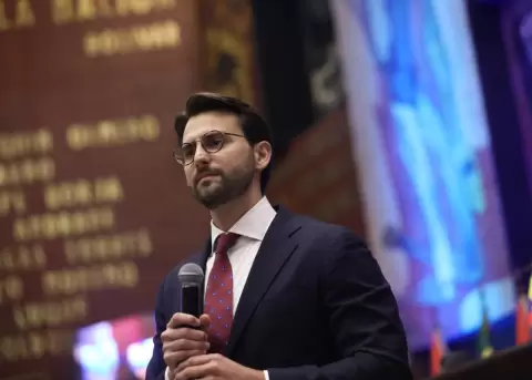Olsen destaca avances en seguridad y reformas en su primer a�o en la Asamblea
