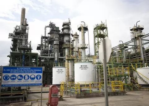 Unidad FCC de la Refiner�a de Esmeraldas.