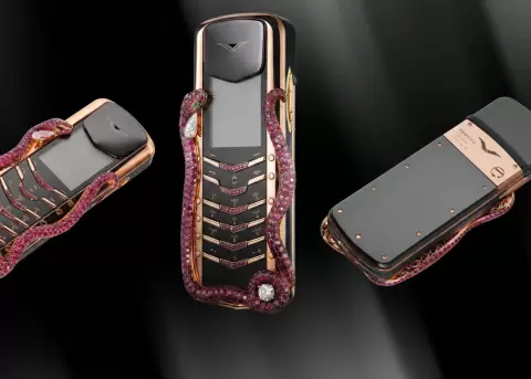 Celulares de lujo pero sin apps ni tecnolog�a de punta.