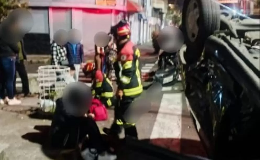 Tres heridos deja siniestro de tr�nsito en el norte de Quito.