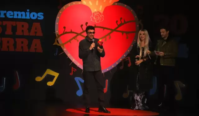 Andr�s Cepeda celebra nuevo triunfo internacional durante exitosa gira musical estadounidense.