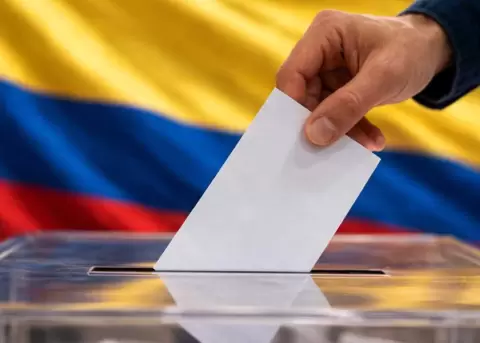 Encuestas perfilan disputa cerrada entre Cepeda, De la Espriella y Paloma Valencia en Colombia