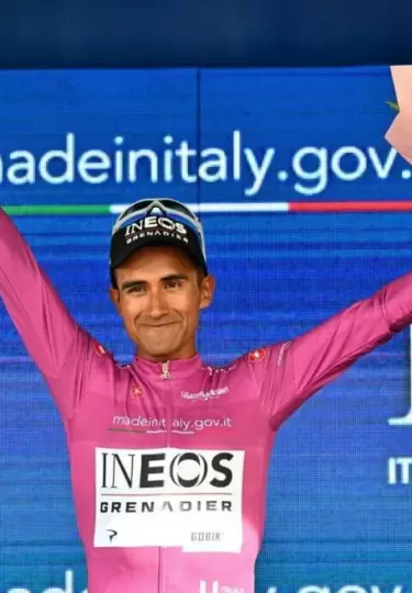 El ciclista ecuatoriano se convirti� en el nuevo l�der de la maglia ciclamino tras su destacada actuaci�n en la etapa 14.