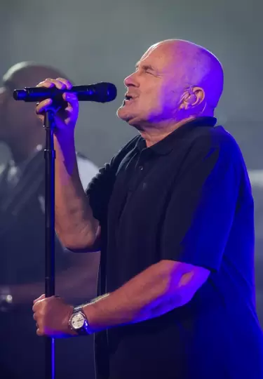 Phil Collins cont� como era su vida con adicciones.