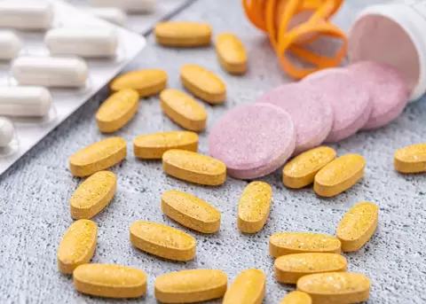 Beneficios y Riesgos de los medicamentos tra�dos de India.
