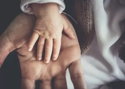 Imagen referencial de la paternidad.