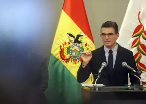 Fotograf�a del 13 de marzo de 2026 del presidente de Bolivia, Rodrigo Paz, hablando durante una rueda de prensa en La Paz (Bolivia).