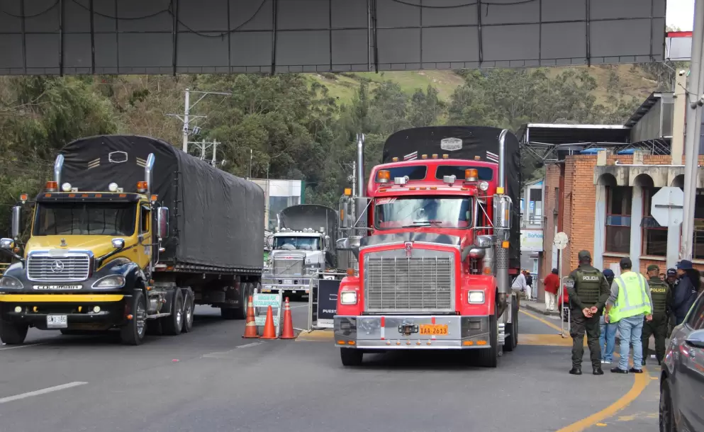Empresarios de Ecuador y Colombia preparan reclamos por cobros aplicados durante la crisis comercial