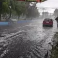Intensa lluvia con granizo provoca acumulación de agua en varios sectores de Quito