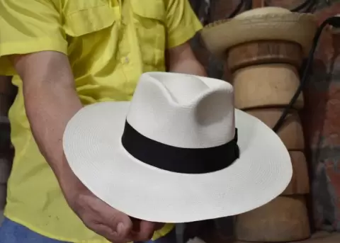 La selecci�n lucir� sombreros de paja toquilla.
