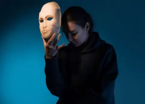 El s�ndrome del impostor espiritual aparece cuando una persona evita enfrentar heridas.
