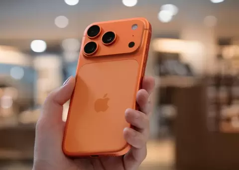 Apple lanza oficialmente el iPhone 17: todos los detalles de su presentaci�n.