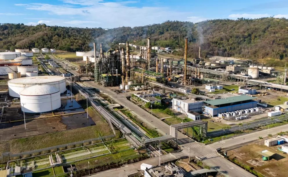 La Refiner�a de Esmeraldas opera al 86 % tras 3 meses de reparaciones luego de incendio