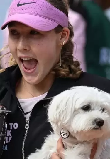 Mirra Andreeva es la joven tenista que gan� el Roland Garros.