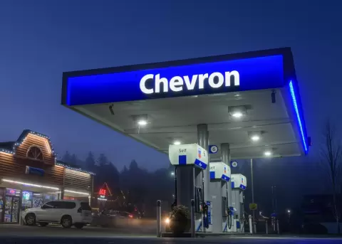 Tribunal arbitral condena a Ecuador a pagar USD 220 millones a Chevron, muy inferior al monto que reclamaba la petrolera.