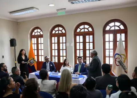 Judicatura y Federaci�n de Abogados mantienen reuni�n de trabajo con representantes de 17 provincias