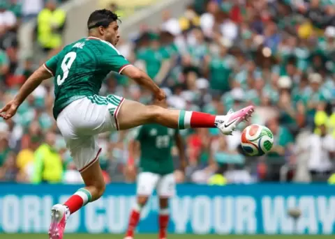 M�xico venci� a Sud�frica en el partido inaugural.