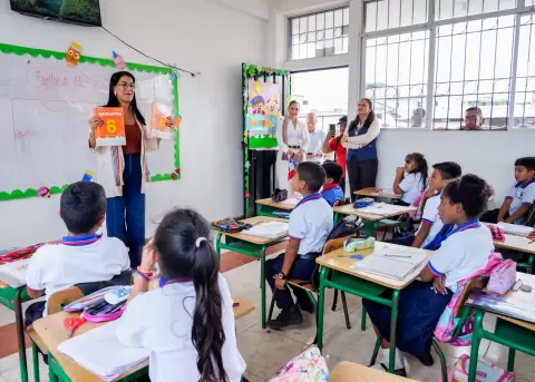 Gilda Alc�var, ministra de Educaci�n.