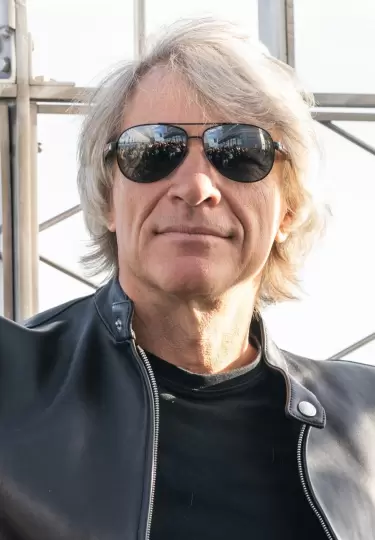 Jon Bon Jovi confirma recuperaci�n tras cirug�a vocal y regreso.