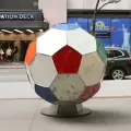 Balones gigantes convierten a Nueva York en una galería de arte mundialista