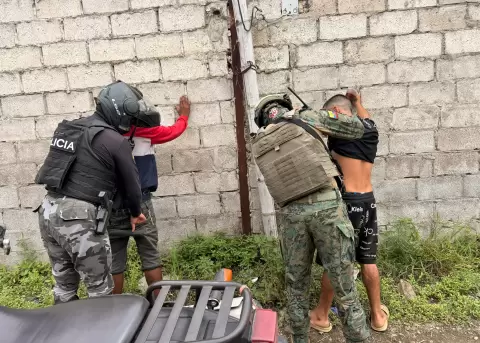 Operativo militar ejecutado en Dur�n, Guayas.
