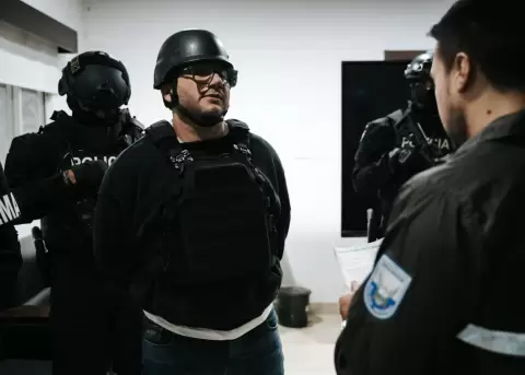 Detenci�n de alias 'Javi', hermano de alias 'Fito'.