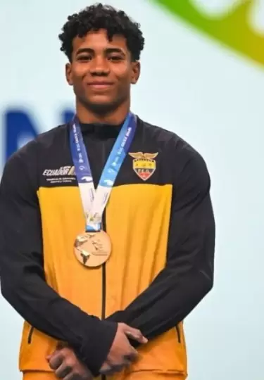 Domenick Godoy se convierte en un referente de la gimnasia para Ecuador.