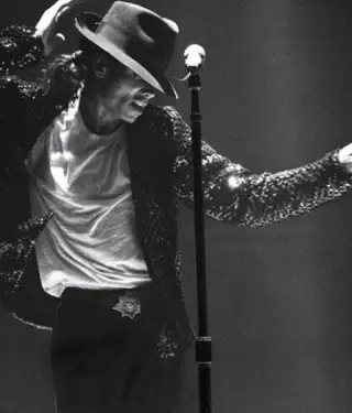 Millones de fans honran a Michael Jackson con m�sica, paz y unidad.