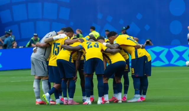 Ecuador derrota 2-1 a Alemania y mantiene vivo el sue�o mundialista