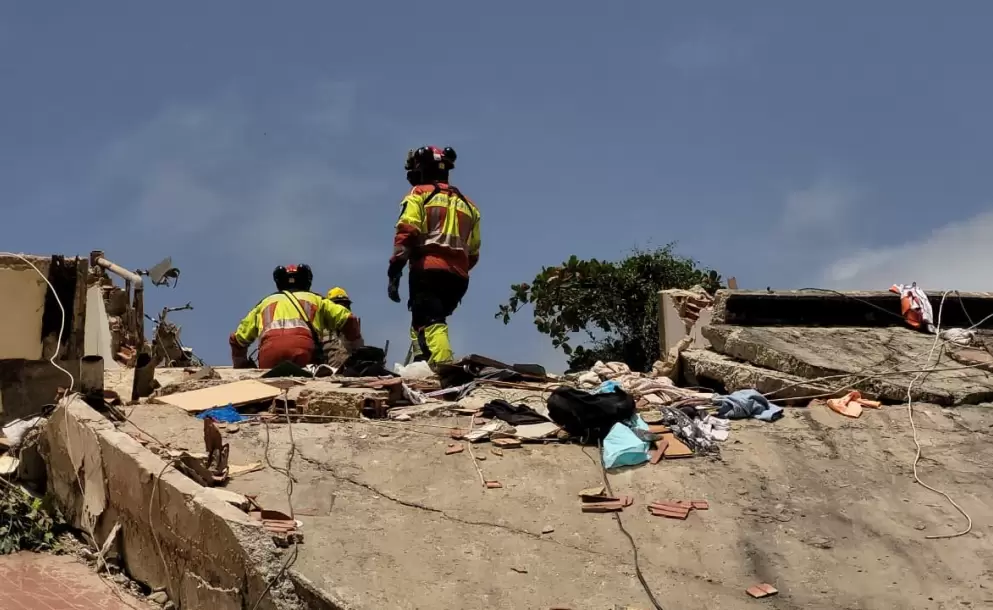 Bomberos de Quito mantienen la misi�n de 