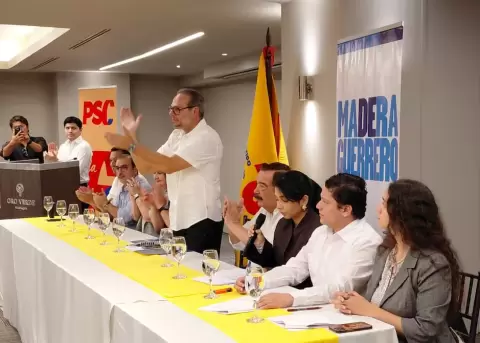 Andr�s Roche, exlegislador y exfuncionario municipal, es el precandidato del PSC a la Alcald�a de Guayaquil.