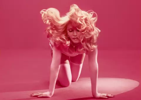 Madonna regresa con dance, colaboraciones, emoci�n y un espect�culo de alcance mundial.