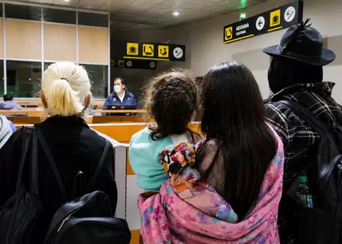 18 ecuatorianos regresaron de Venezuela la noche del 03 de julio de 2026.