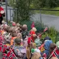 Guarder�as y jardines de infantes en Noruega recrean el popular remo vikingo