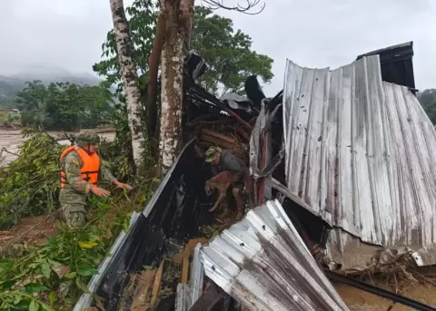 Atenci�n de la emergencia, tras el aluvi�n en Zamora Chinchipe.