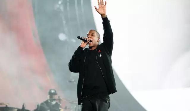 Jay - Z cierra su gira con un show lleno de invitados especiales.