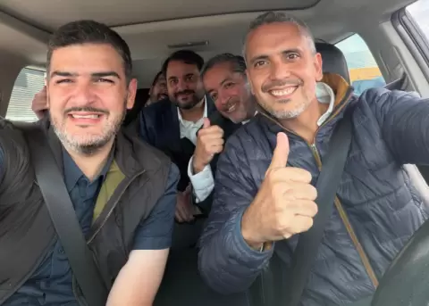 Ra�l Ch�vez, junto al alcalde Guayaquil, Aquiles Alvarez, el 24 de diciembre de 2025.