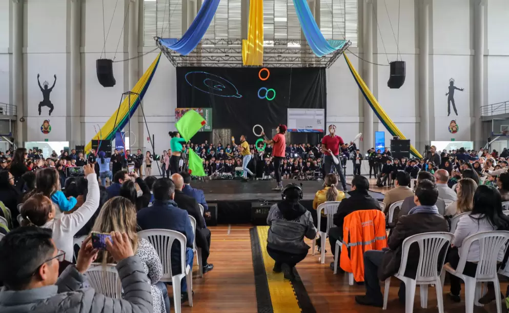 Reformas al COOTAD limitan la ampliaci�n de cupos para colegios municipales en Quito, seg�n secretario de Educaci�n