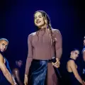 Rosal�a pide perd�n tras pol�mica con fan�ticos argentinos por un video