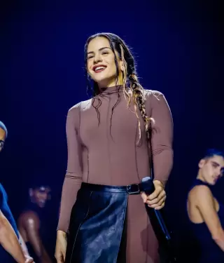 Rosal�a es galardonada en los premios Billboard.