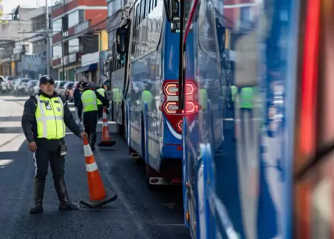 Operativos de control del transporte p�blico en Quito.