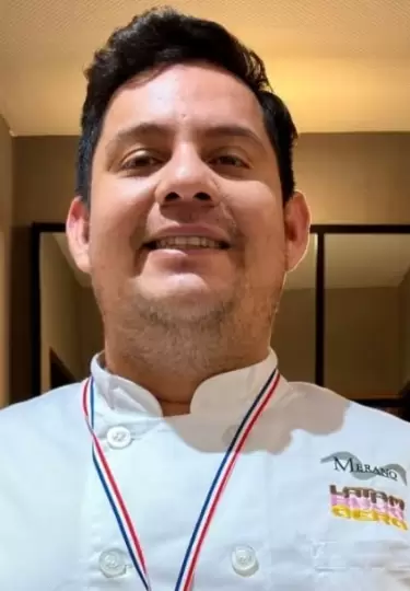 Marco Andrade se impuso ante 14 maestros heladeros de la regi�n.