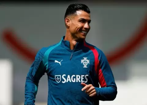 Cristiano Ronaldo incursionar� en la pantalla chica.
